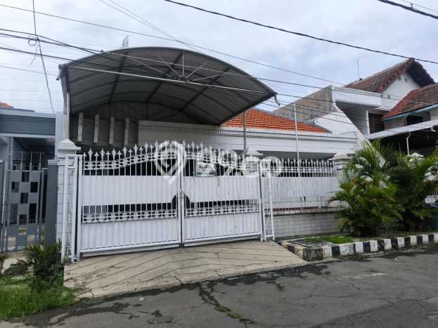For Sale! Luxury House LT 300m2 Desain Modern di Dharma Husada For Sale! Luxury House LT 300m2 Desain Modern di Dharma Husada