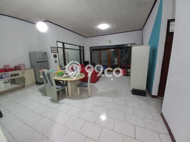 For Sale! Luxury House LT 300m2 Desain Modern di Dharma Husada For Sale! Luxury House LT 300m2 Desain Modern di Dharma Husada