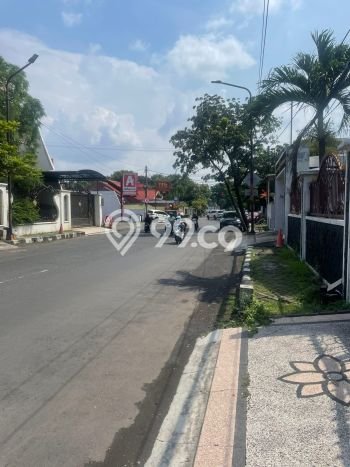 Rumah Eksklusif Dijual LT 397m2 di Gayungan, Surabaya Rumah Eksklusif Dijual LT 397m2 di Gayungan, Surabaya