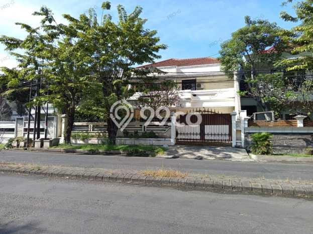 Hunian Elit LB 450m2 Siap Pakai Desain Elegan di Raya Darmo, Surabaya Hunian Elit LB 450m2 Siap Pakai Desain Elegan di Raya Darmo, Surabaya