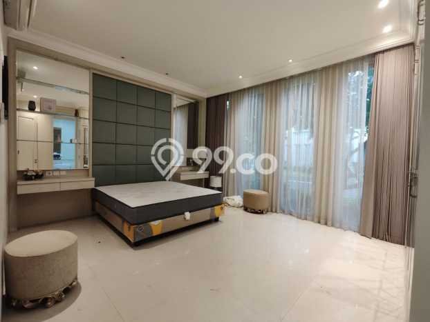 Dijual Rumah Mewah Elegan Dengan View Eksklusif di Pakuwon CIty, Surabaya Dijual Rumah Mewah Elegan Dengan View Eksklusif di Pakuwon CIty, Surabaya