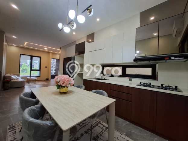 Rumah Mewah LB 175m2 Siap Huni Desain Elegan di Caturtunggal, Yogyakarta Rumah Mewah LB 175m2 Siap Huni Desain Elegan di Caturtunggal, Yogyakarta