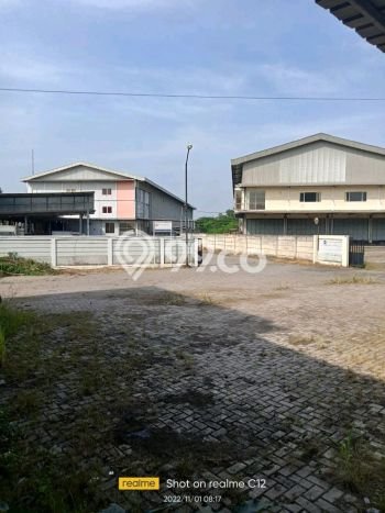 KAWASAN PREMIUM! Gudang di , Luas 2m2m², Jalan Utama KAWASAN PREMIUM! Gudang di , Luas 2m2m², Jalan Utama