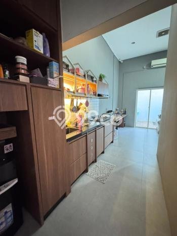 Hunian Nyaman Asri 2 KT Siap Pakai di Gununganyar Surabaya Hunian Nyaman Asri 2 KT Siap Pakai di Gununganyar Surabaya