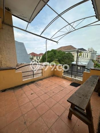 Dijual Rumah Modern 4 KT di Dharma Husada, Surabaya Dijual Rumah Modern 4 KT di Dharma Husada, Surabaya