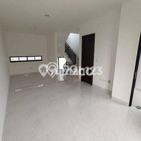Rumah EXCLUSIVE di Pantai Indah Kapuk, Jakarta Utara, Luas 63m² LB 0m² HARGA TERBAIK! Rumah EXCLUSIVE di Pantai Indah Kapuk, Jakarta Utara, Luas 63m² LB 0m² HARGA TERBAIK!