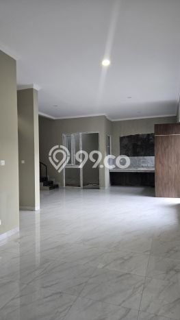 Rumah Mewah LB 154m2 Siap Pakai Desain Elegan di Villa Melati Mas, Tangerang Selatan Rumah Mewah LB 154m2 Siap Pakai Desain Elegan di Villa Melati Mas, Tangerang Selatan