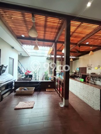 Rumah Elit LB 155m2 Siap Huni Desain Elegan di BSD Eminent, Tangerang Rumah Elit LB 155m2 Siap Huni Desain Elegan di BSD Eminent, Tangerang