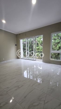 Rumah Mewah LB 154m2 Siap Pakai Desain Elegan di Villa Melati Mas, Tangerang Selatan Rumah Mewah LB 154m2 Siap Pakai Desain Elegan di Villa Melati Mas, Tangerang Selatan