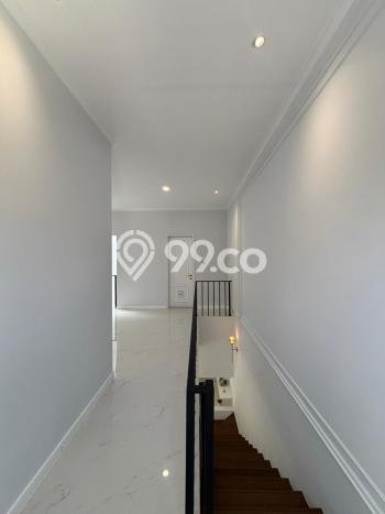 For Sale! Luxury House LT 142m2 Desain Modern di BSD City For Sale! Luxury House LT 142m2 Desain Modern di BSD City