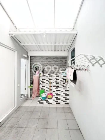 Rumah Modern 2 KT di BSD The Icon Tangerang Semi Furnished Rumah Modern 2 KT di BSD The Icon Tangerang Semi Furnished