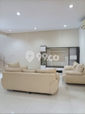 Rumah Luas Asri 4 KT Siap Pakai di Lippo Karawaci Tangerang Rumah Luas Asri 4 KT Siap Pakai di Lippo Karawaci Tangerang