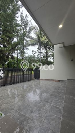 Rumah Mewah LB 154m2 Siap Pakai Desain Elegan di Villa Melati Mas, Tangerang Selatan Rumah Mewah LB 154m2 Siap Pakai Desain Elegan di Villa Melati Mas, Tangerang Selatan