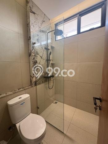 Dijual Rumah Mewah Megah Dengan View Cantik di Alam Sutera, Tangerang Dijual Rumah Mewah Megah Dengan View Cantik di Alam Sutera, Tangerang