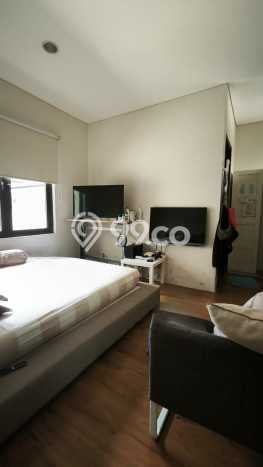 Rumah Elit LB 155m2 Siap Huni Desain Elegan di BSD Eminent, Tangerang Rumah Elit LB 155m2 Siap Huni Desain Elegan di BSD Eminent, Tangerang