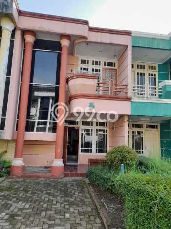 Vila Kawasan , Dimensi 72m2m², Dekat dengan transportasi umum Vila Kawasan , Dimensi 72m2m², Dekat dengan transportasi umum