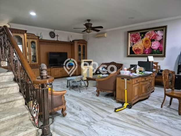 Siap Huni Rumah Mewah 6 Kamar di Kemayoran Dekat ke Mana Pun Siap Huni Rumah Mewah 6 Kamar di Kemayoran Dekat ke Mana Pun