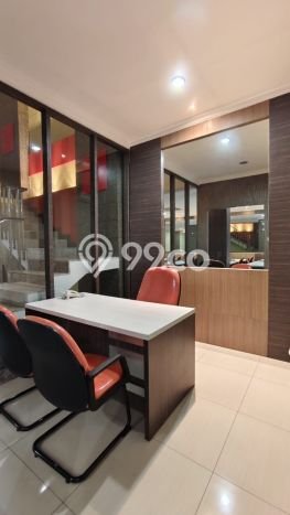 Rumah Elit LB 720m2 Siap Pakai Desain Elegan di Bandung Kota, Bandung Rumah Elit LB 720m2 Siap Pakai Desain Elegan di Bandung Kota, Bandung