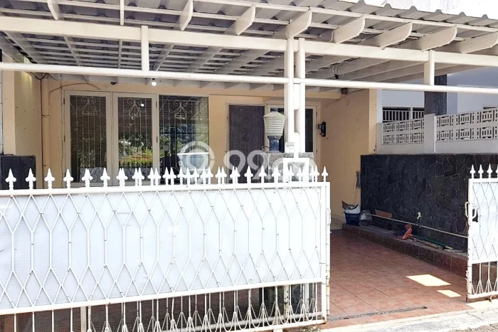 Disewakan Cepat Rumah Kondisi Baik di Area Duren Sawit, Jakarta Timur Disewakan Cepat Rumah Kondisi Baik di Area Duren Sawit, Jakarta Timur