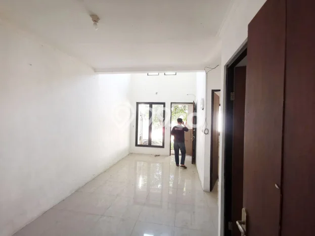 Disewakan segera rumah minimalis strategis 2 Kamar di Ciputat, Tangerang Selatan Disewakan segera rumah minimalis strategis 2 Kamar di Ciputat, Tangerang Selatan