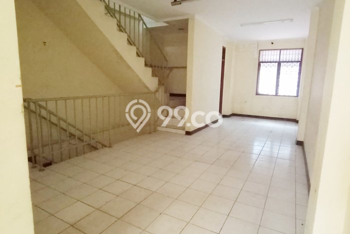 Rumah Disewakan Jakarta Pusat LT 89m2 LB 267m2 Area Pasar Baru Rumah Disewakan Jakarta Pusat LT 89m2 LB 267m2 Area Pasar Baru