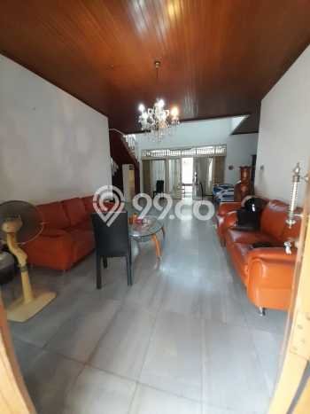 Jual Rumah Luas Elegan Dengan View Eksklusif di Pondok Kelapa, Jakarta Timur Jual Rumah Luas Elegan Dengan View Eksklusif di Pondok Kelapa, Jakarta Timur
