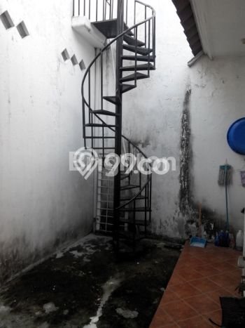 Rumah Luxury Modern Siap Huni di Gununganyar Surabaya Rumah Luxury Modern Siap Huni di Gununganyar Surabaya