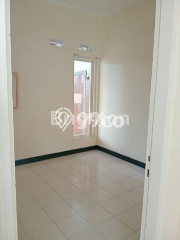 For Sale Rumah 3 Kamar Lokasi Ideal Bagus dan Strategis di Gedangan For Sale Rumah 3 Kamar Lokasi Ideal Bagus dan Strategis di Gedangan