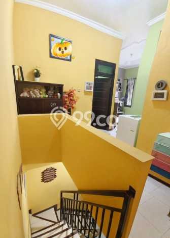 Dijual Cepat Rumah Favorit Siap Huni LB 104m2 di Mulyorejo, Surabaya Dijual Cepat Rumah Favorit Siap Huni LB 104m2 di Mulyorejo, Surabaya