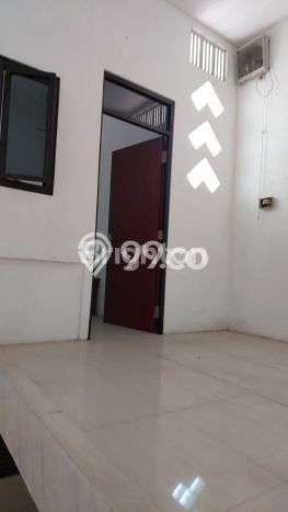 For Sale Hunian Rumah Terawat 4 KT di Ngagel, Surabaya For Sale Hunian Rumah Terawat 4 KT di Ngagel, Surabaya