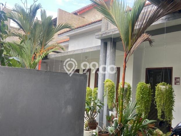 For Sale Rumah Mewah Exclusive di Rungkut, Surabaya For Sale Rumah Mewah Exclusive di Rungkut, Surabaya