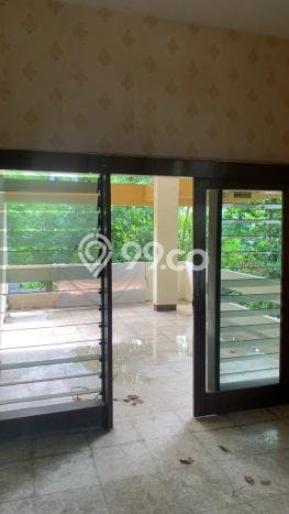 Lokasi terbaik! Rumah siap huni disewakan di Tegalsari LB 430m2 Lokasi terbaik! Rumah siap huni disewakan di Tegalsari LB 430m2