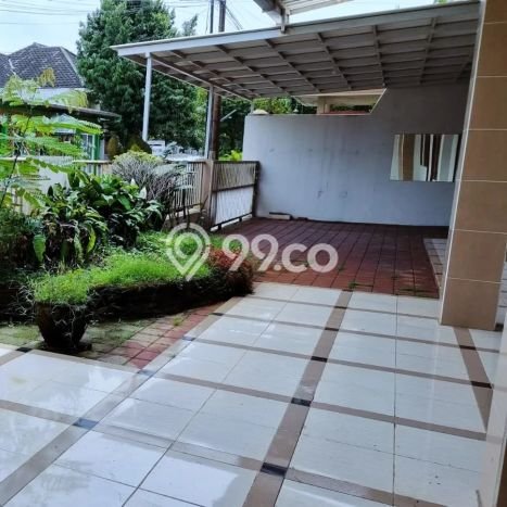 Rumah Luxury Modern Tanpa Renovasi di Ngesrep Semarang Rumah Luxury Modern Tanpa Renovasi di Ngesrep Semarang