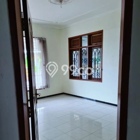 Rumah Luxury Modern Tanpa Renovasi di Ngesrep Semarang Rumah Luxury Modern Tanpa Renovasi di Ngesrep Semarang