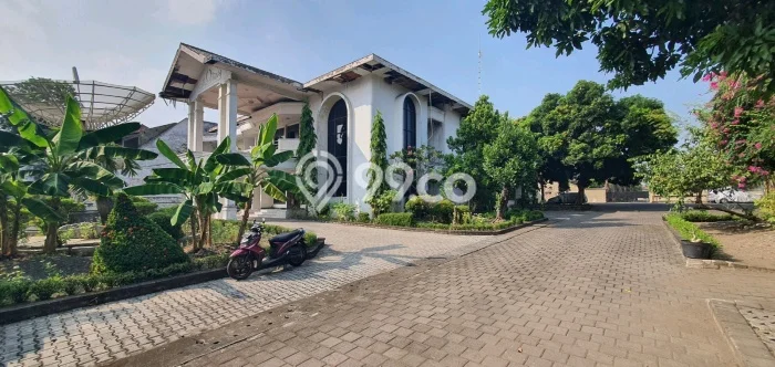 For Sale! Luxury House LT 2137m2 Desain Elegan di Darmo Permai For Sale! Luxury House LT 2137m2 Desain Elegan di Darmo Permai