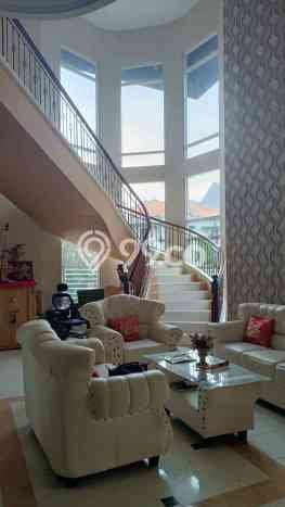 Rumah Luxury Modern Tanpa Renovasi di Citraland Surabaya Rumah Luxury Modern Tanpa Renovasi di Citraland Surabaya