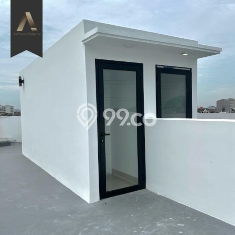 Jual Ruko Area Bisnis di Rawamangun, Luas 250m², Jalan Utama Jual Ruko Area Bisnis di Rawamangun, Luas 250m², Jalan Utama