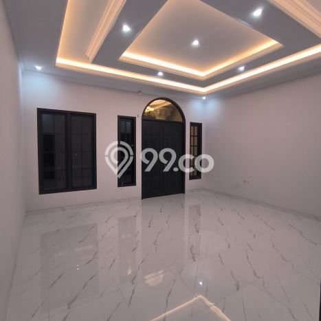 Kesempatan Langka Memiliki Rumah LT 220m² / LB 110m² di Pusat Kota Jati Padang, Jakarta Selatan Kesempatan Langka Memiliki Rumah LT 220m² / LB 110m² di Pusat Kota Jati Padang, Jakarta Selatan