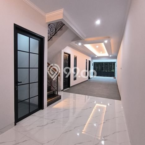 Kesempatan Langka Memiliki Rumah LT 220m² / LB 110m² di Pusat Kota Jati Padang, Jakarta Selatan Kesempatan Langka Memiliki Rumah LT 220m² / LB 110m² di Pusat Kota Jati Padang, Jakarta Selatan