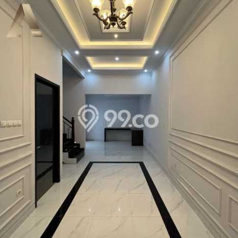 Rumah Siap Pakai area Jagakarsa, Jakarta Selatan, Luas 75m² Bangunan 130m² Rumah Siap Pakai area Jagakarsa, Jakarta Selatan, Luas 75m² Bangunan 130m²