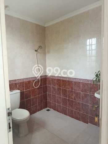 Jual Rumah Modern 3 KT di Kota Wisata, Jakarta Timur Jual Rumah Modern 3 KT di Kota Wisata, Jakarta Timur