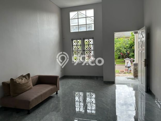 For Sale Hunian Rumah Terawat 2 KT di Kota Wisata, Jakarta Timur For Sale Hunian Rumah Terawat 2 KT di Kota Wisata, Jakarta Timur