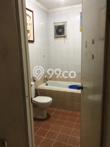 Rumah Elit Modern Tanpa Renovasi di Kota Wisata Jakarta Timur Rumah Elit Modern Tanpa Renovasi di Kota Wisata Jakarta Timur