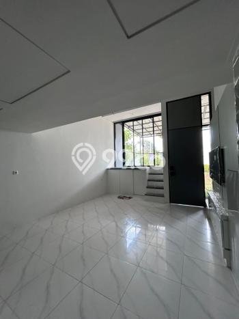 Rumah Modern 3 KT di BSD City Tangerang Full Furnished Rumah Modern 3 KT di BSD City Tangerang Full Furnished