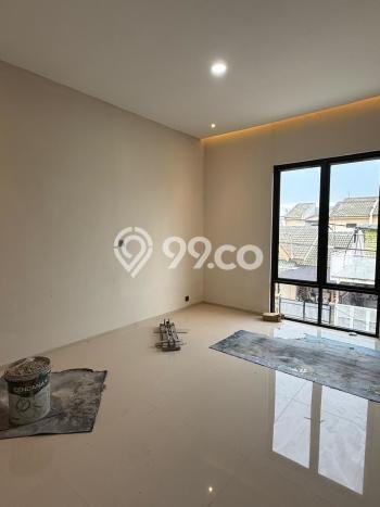 Hunian Nyaman Asri 4 KT Siap Pakai di BSD City Tangerang Hunian Nyaman Asri 4 KT Siap Pakai di BSD City Tangerang
