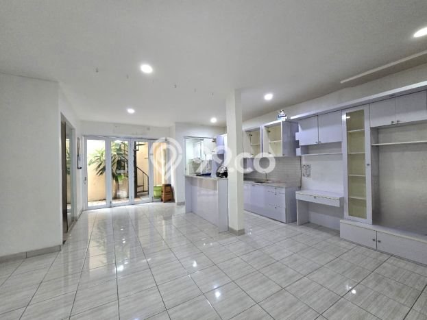 Rumah sewa siap pakai 3 KT di Gading Serpong, Tangerang Rumah sewa siap pakai 3 KT di Gading Serpong, Tangerang