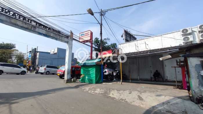 Unit Ruko Dijual di Rangkasbitung Lebak Luas Tanah 303m2, Luas Bangunan 350m2 Unit Ruko Dijual di Rangkasbitung Lebak Luas Tanah 303m2, Luas Bangunan 350m2