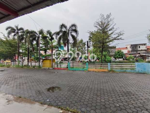 Gudang disewakan lokasi strategis Semarang Barat Semarang 1000m2 Gudang disewakan lokasi strategis Semarang Barat Semarang 1000m2