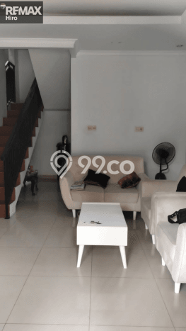 Dijual Rumah 5 Kamar Lokasi Ideal Nyaman dan Strategis di Bekasi Selatan Dijual Rumah 5 Kamar Lokasi Ideal Nyaman dan Strategis di Bekasi Selatan