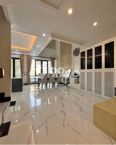Ready to Use! Luxury House LT 233m2 Desain Modern di Lebak Bulus Ready to Use! Luxury House LT 233m2 Desain Modern di Lebak Bulus